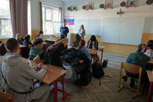 https://pozicanaplaneta.sk/wp-content/uploads/2025/03/Pozicana_planeta_stretnutie_so_ziakmi_SOS_01-300x200.jpg